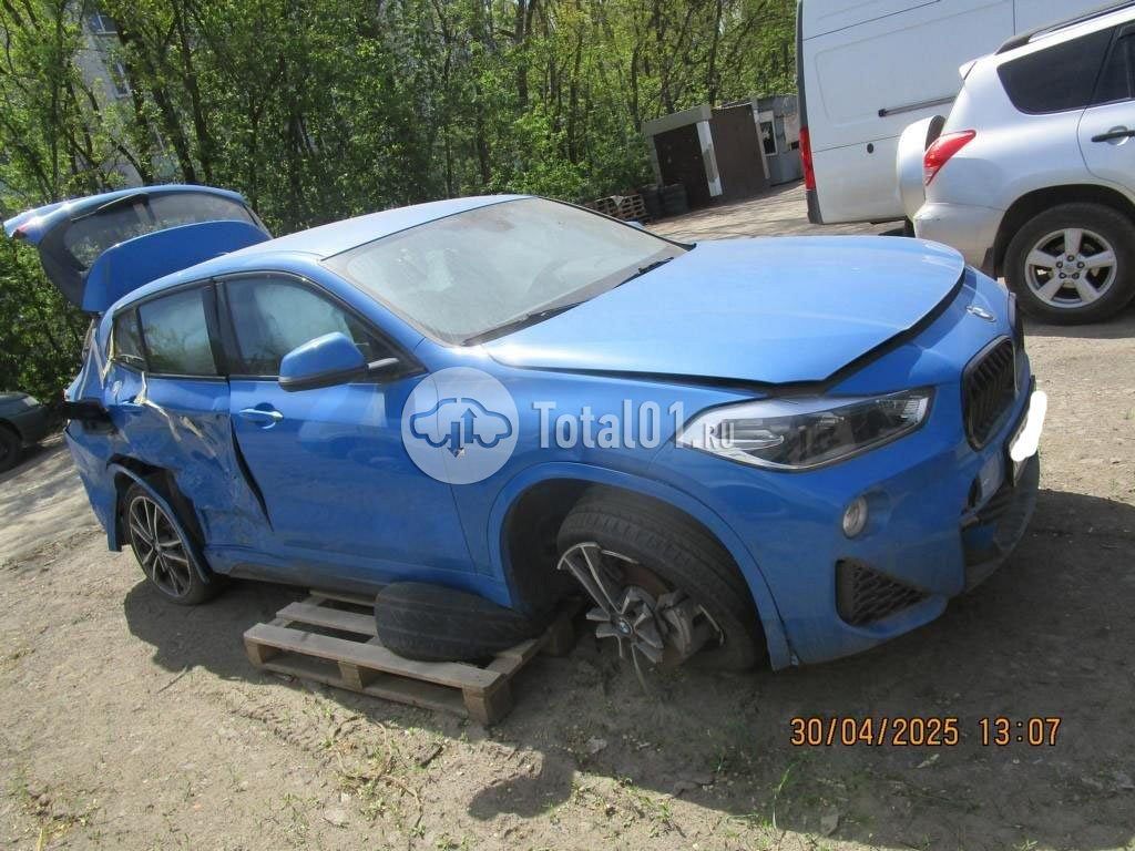 Фото BMW X2 12