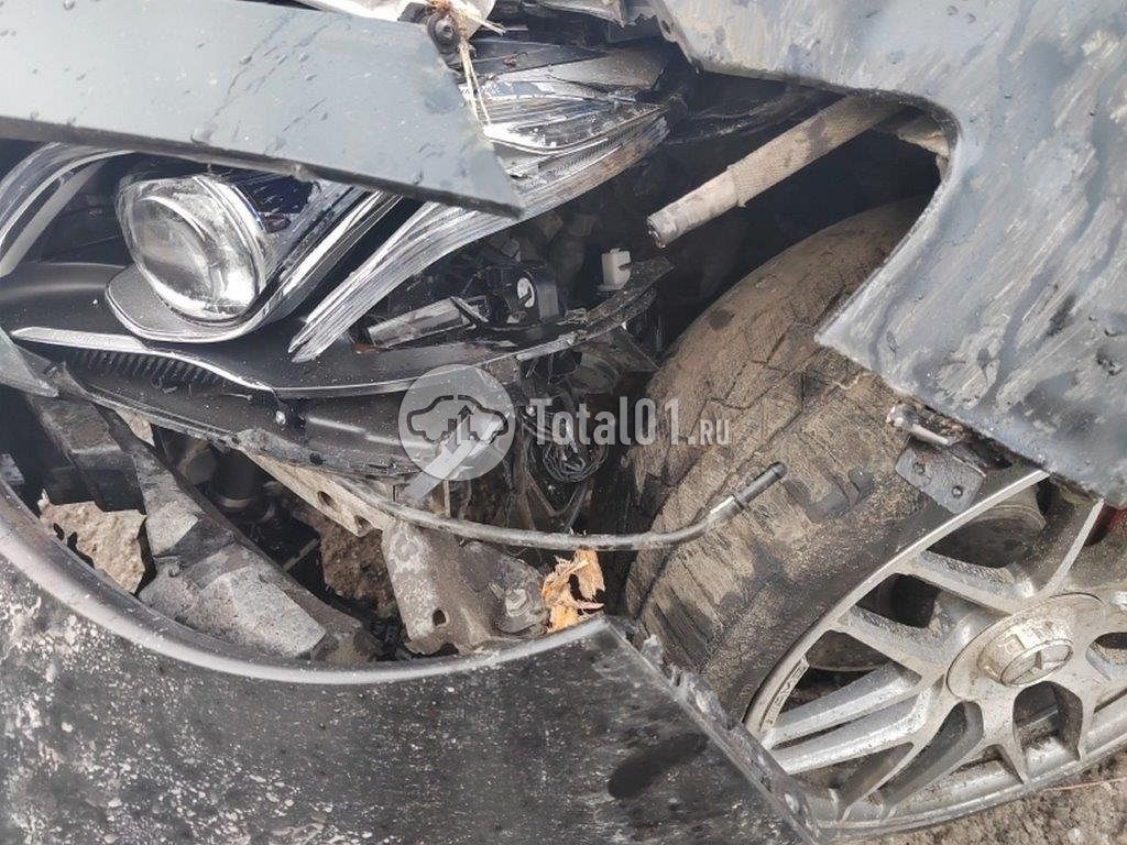 Фото Mercedes-Benz E-класс AMG 28