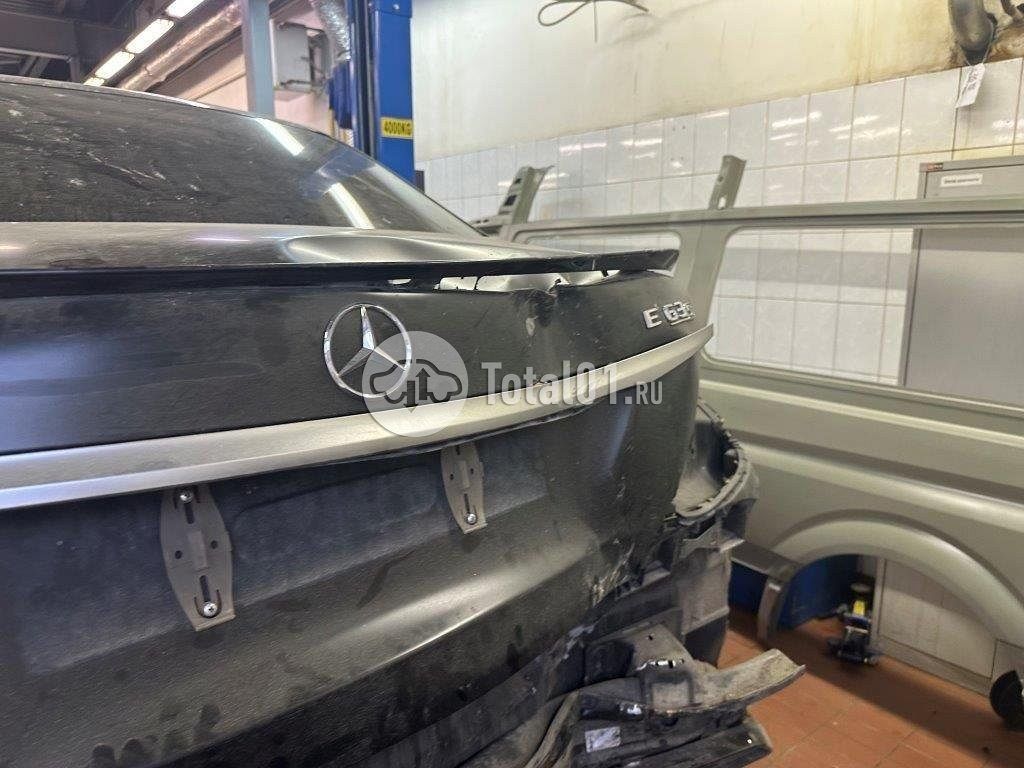 Фото Mercedes-Benz E-класс AMG 286