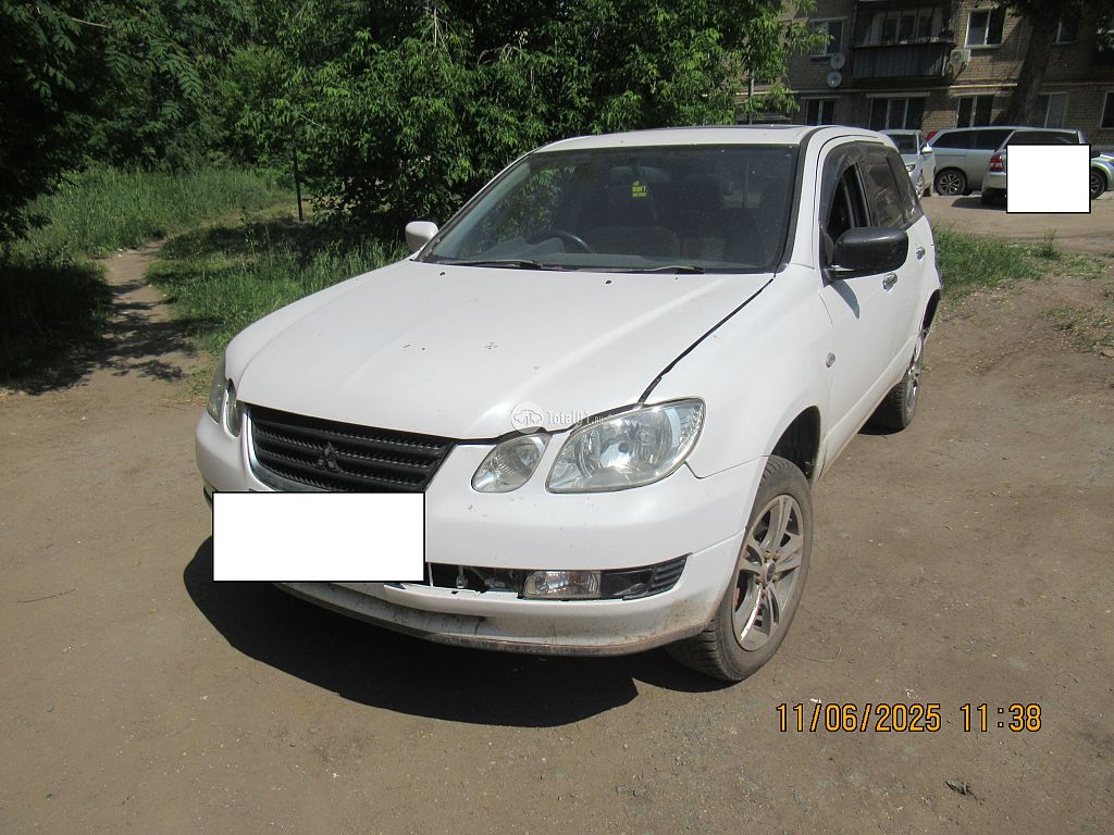 Фото Mitsubishi Airtrek 12