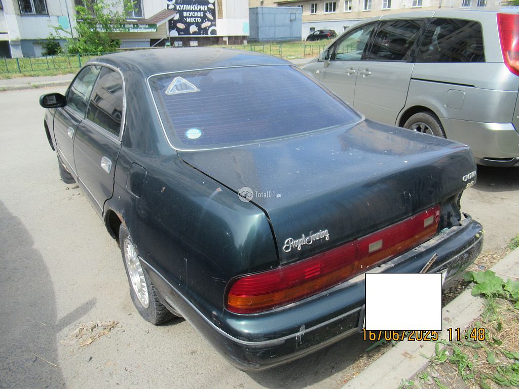 Фото Toyota Crown 10