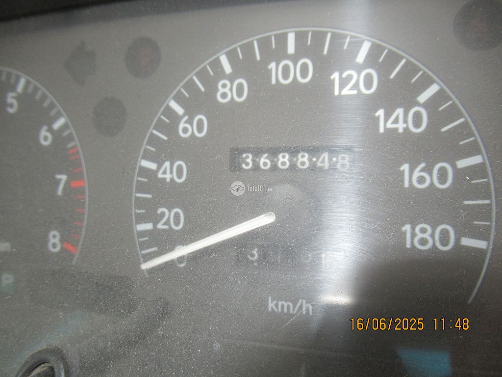 Фото Toyota Crown 12