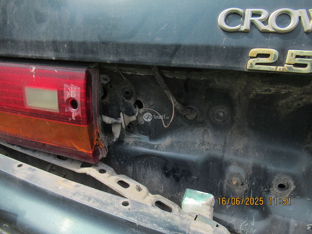 Фото Toyota Crown 34