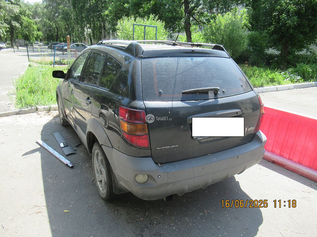 Фото Pontiac Vibe 2