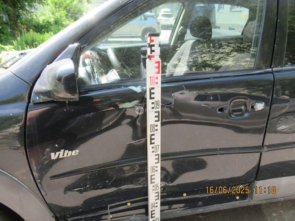 Фото Pontiac Vibe 10