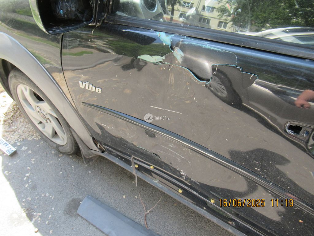 Фото Pontiac Vibe 48