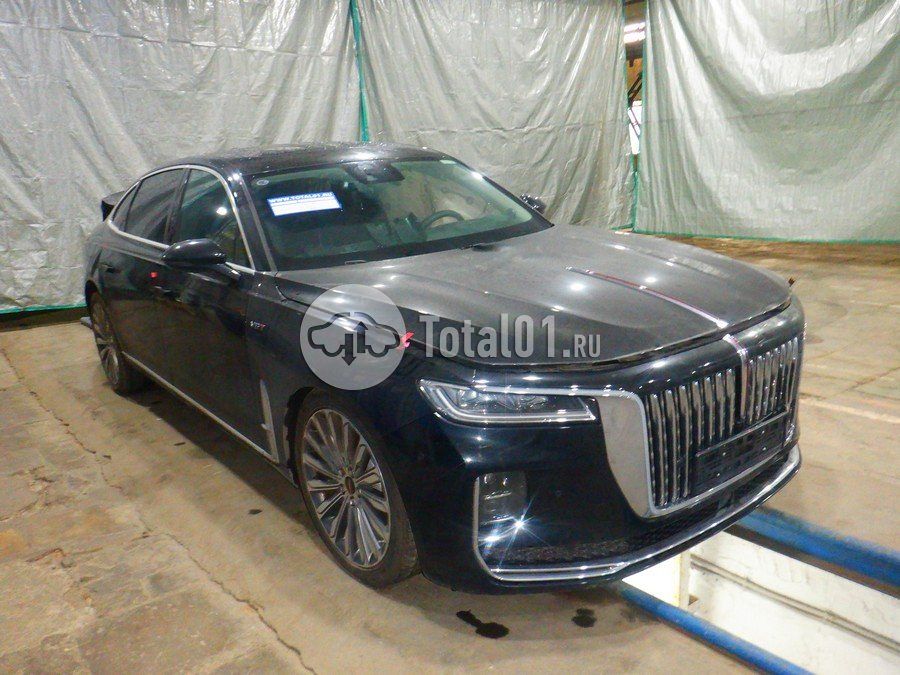 Фото Hongqi H9 4