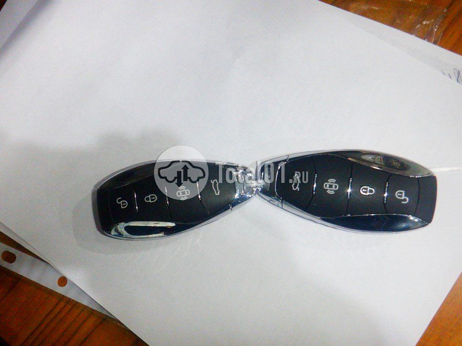Фото Hongqi H9 16