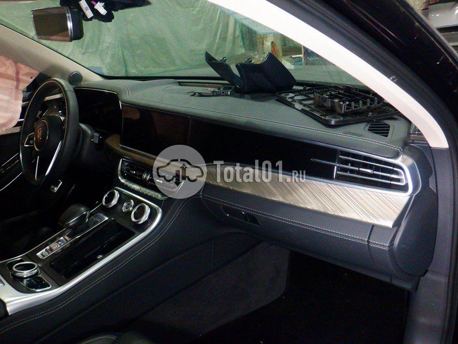 Фото Hongqi H9 32