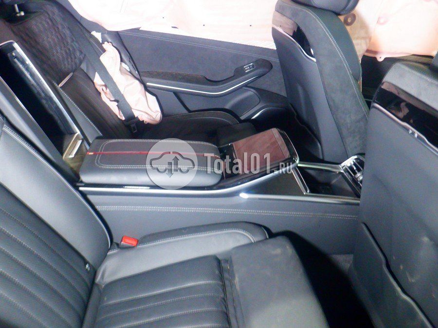 Фото Hongqi H9 52