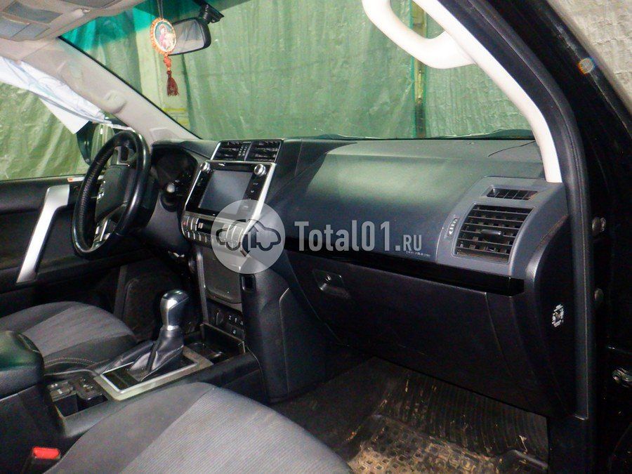 Фото Toyota Land Cruiser Prado 156