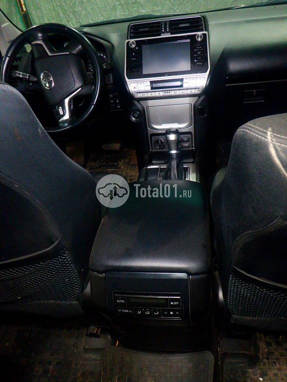 Фото Toyota Land Cruiser Prado 186