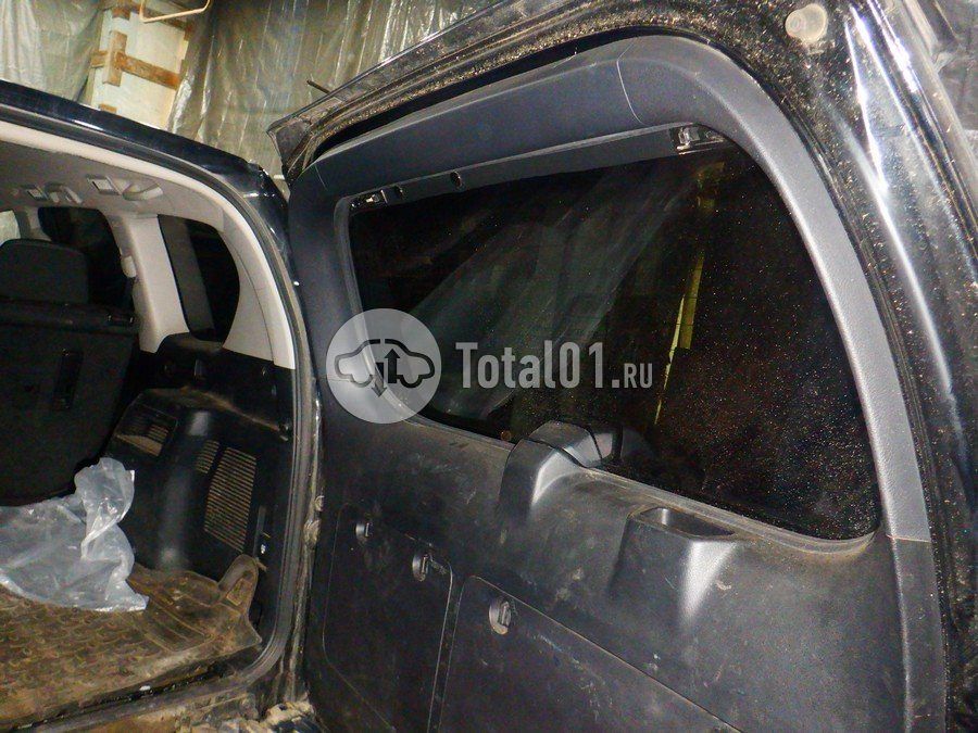 Фото Toyota Land Cruiser Prado 208