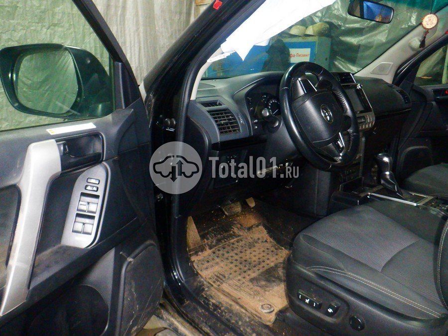Фото Toyota Land Cruiser Prado 212