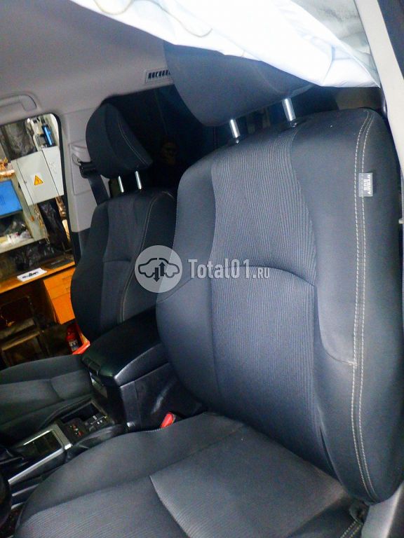 Фото Toyota Land Cruiser Prado 218