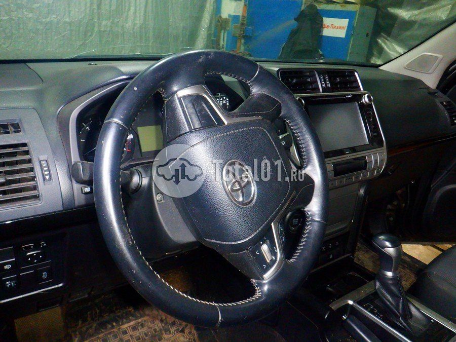 Фото Toyota Land Cruiser Prado 220