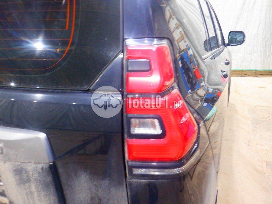 Фото Toyota Land Cruiser Prado 316