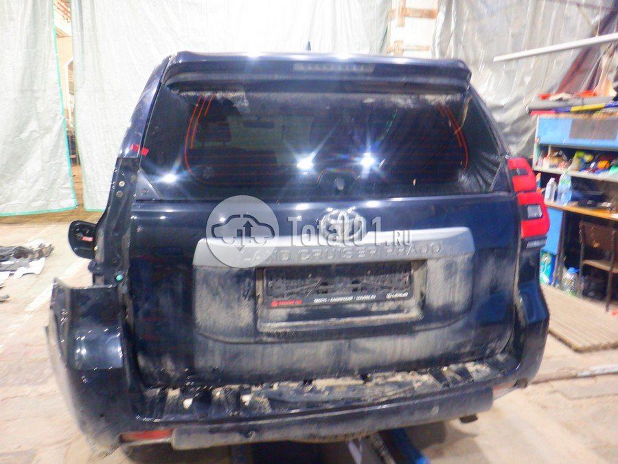 Фото Toyota Land Cruiser Prado 318