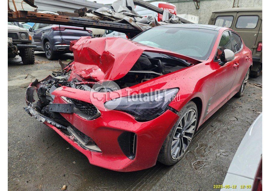 Фото KIA Stinger 8