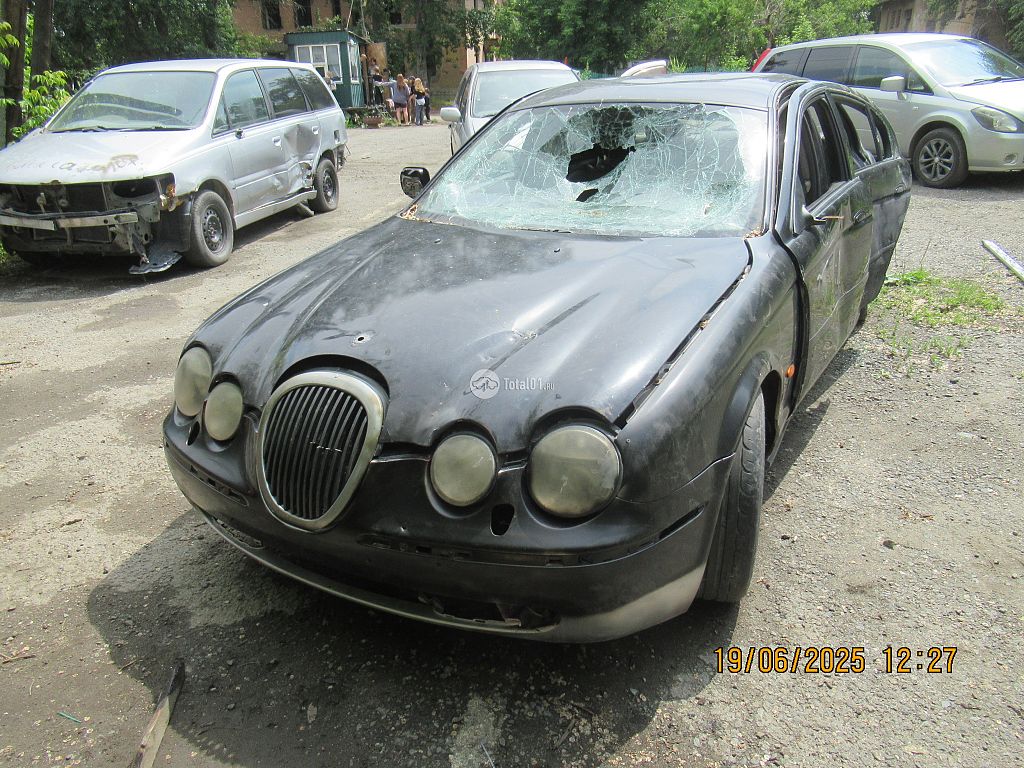 Фото Jaguar S-type 8