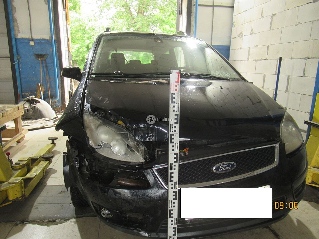 Фото Ford C-MAX 14