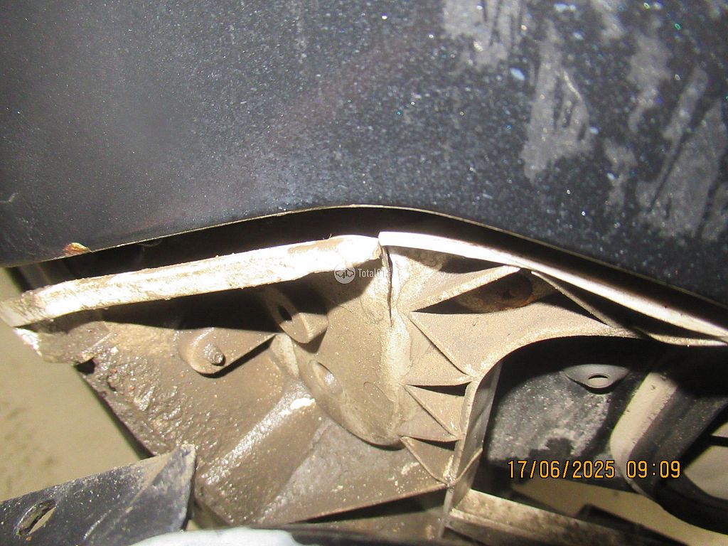 Фото Ford C-MAX 84