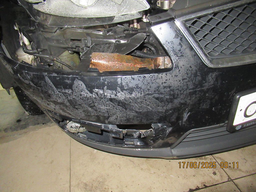 Фото Ford C-MAX 130