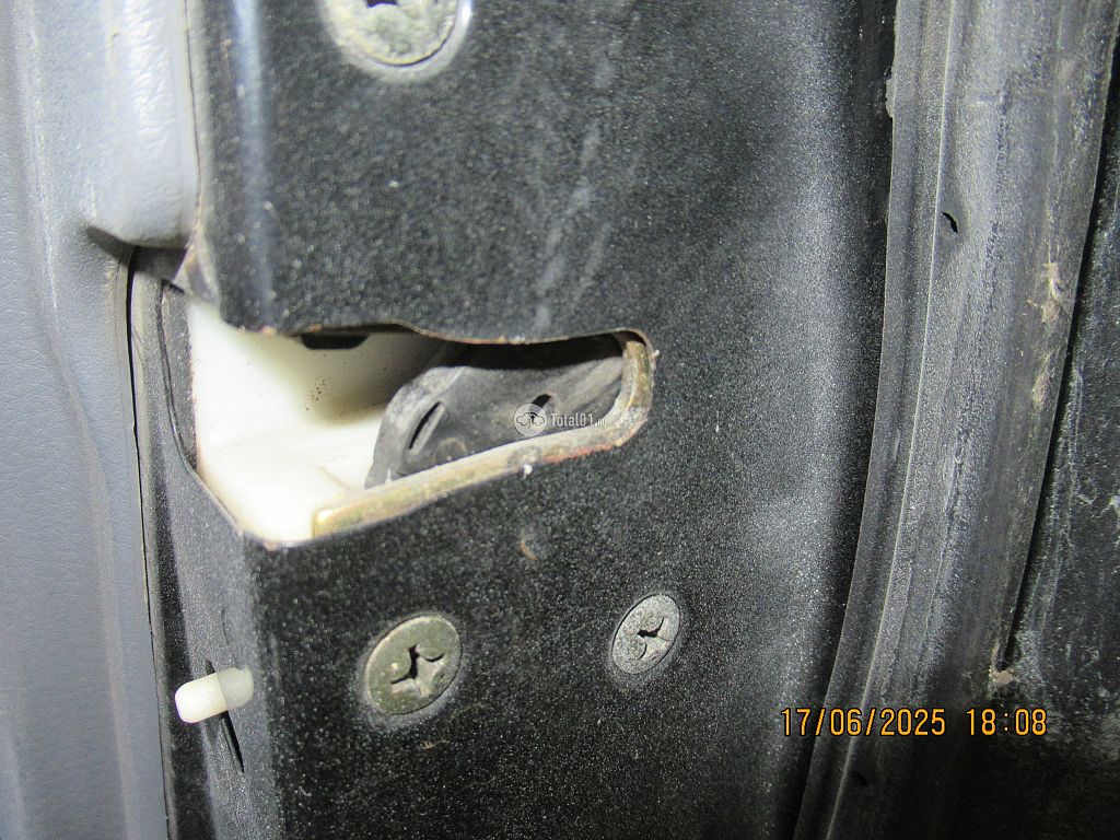 Фото Mitsubishi Lancer Cedia 68