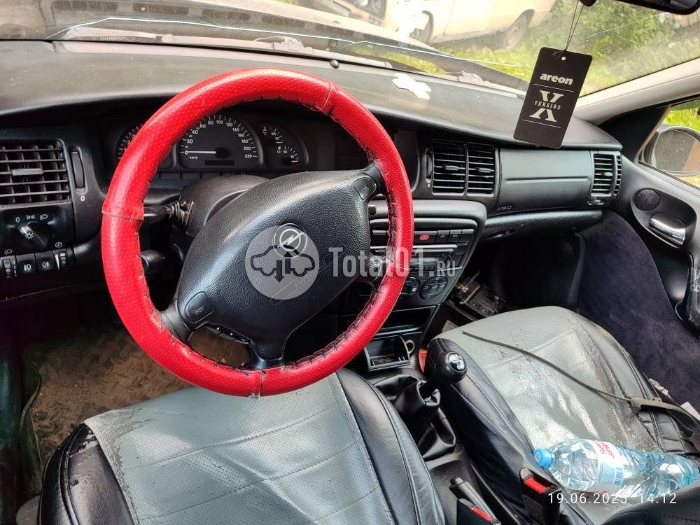 Фото Opel Vectra 10