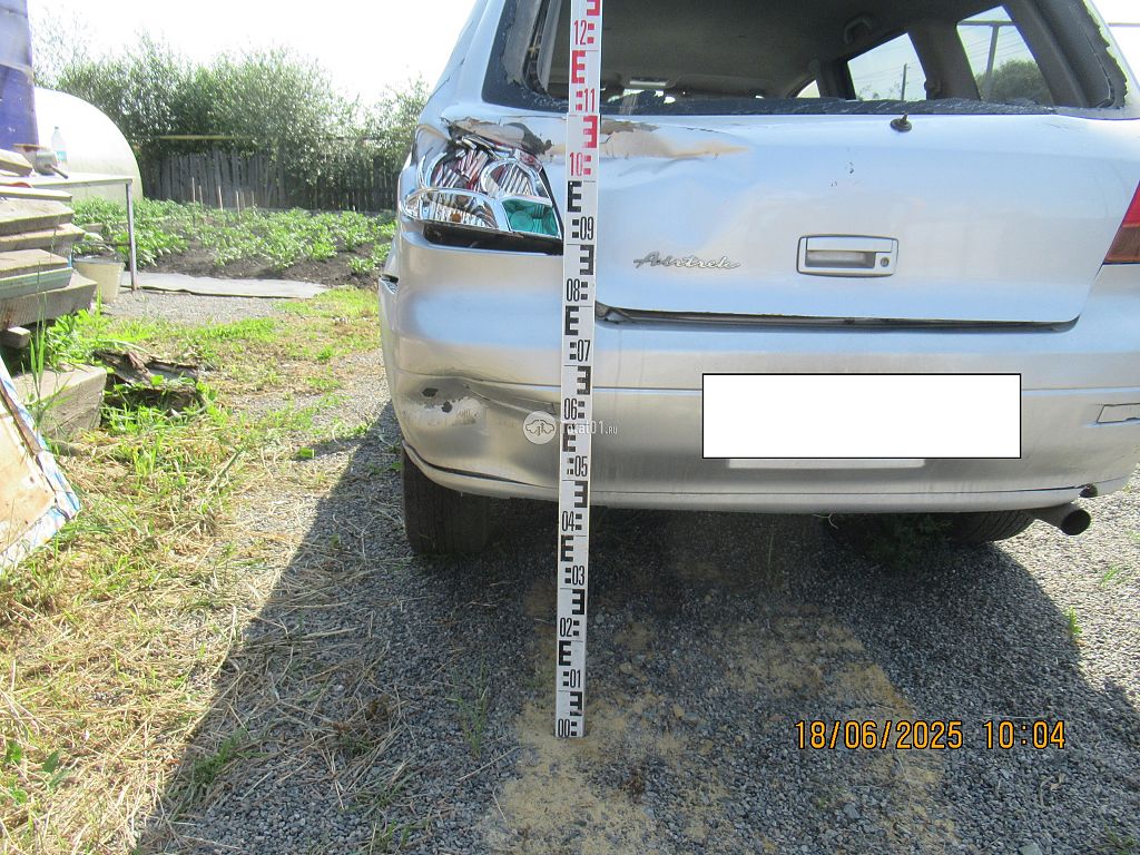 Фото Mitsubishi Airtrek 16