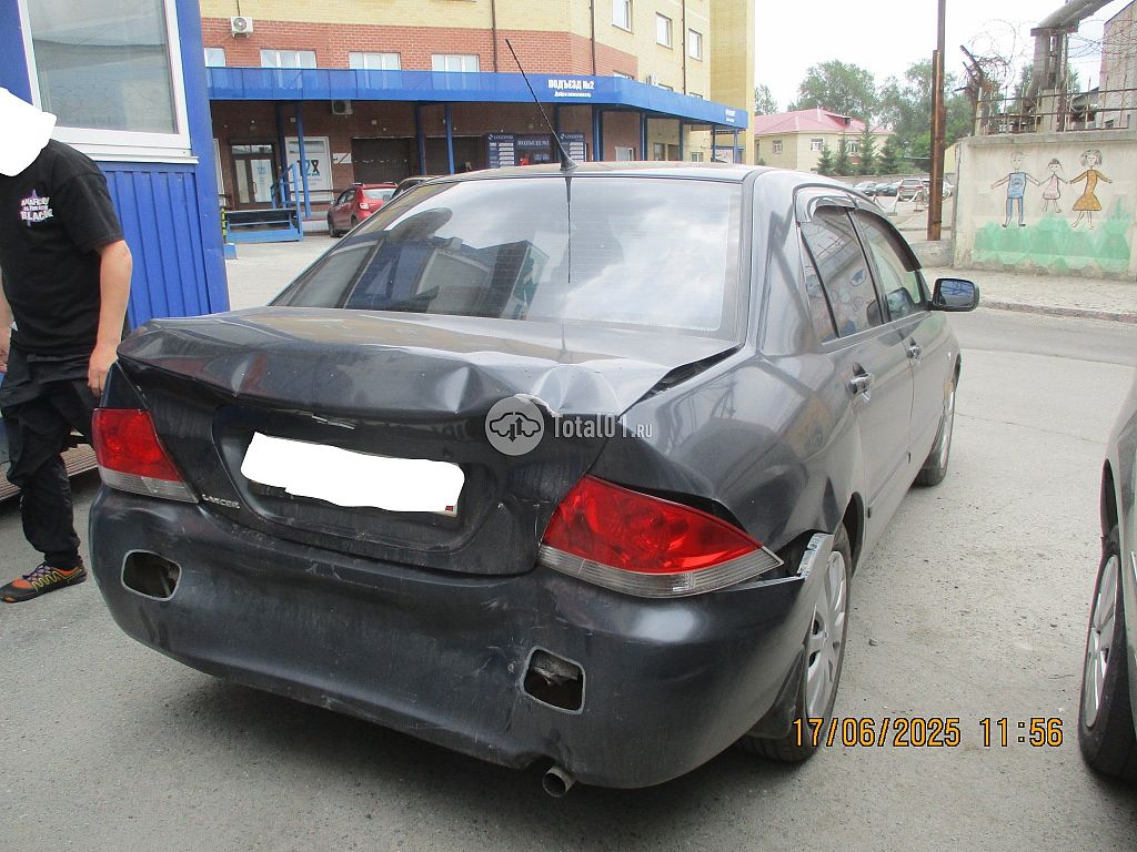 Фото Mitsubishi Lancer 6