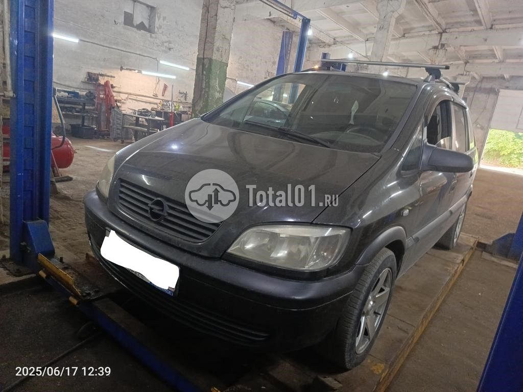 Фото Opel Zafira 4