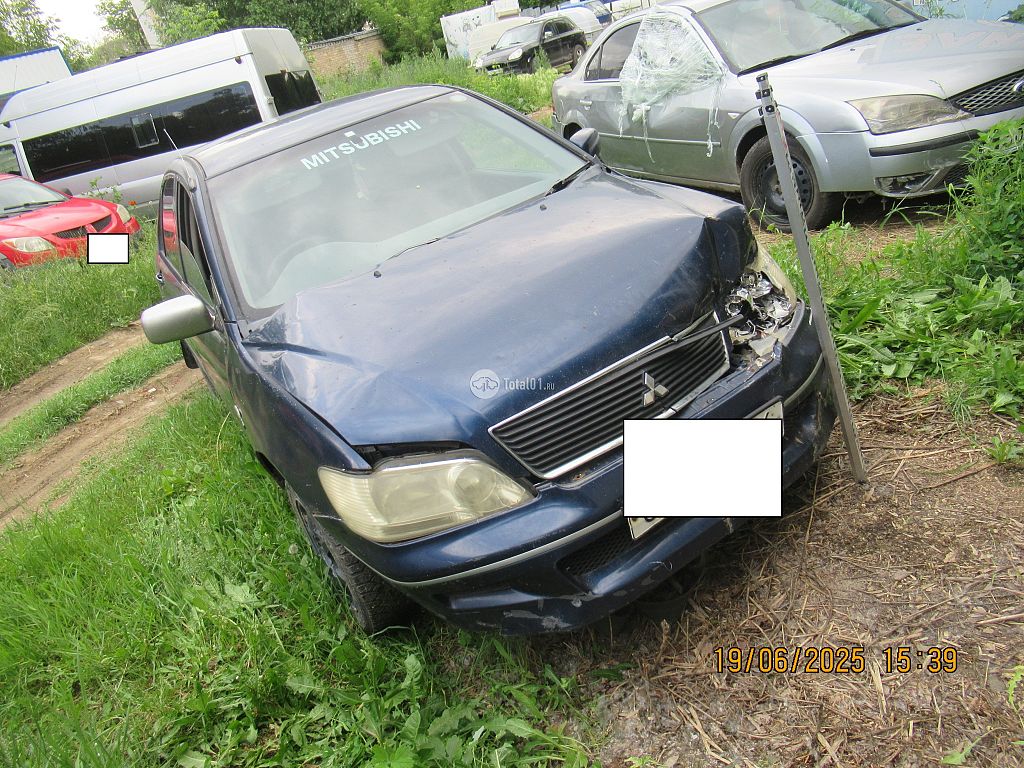 Фото Mitsubishi Lancer Cedia 4