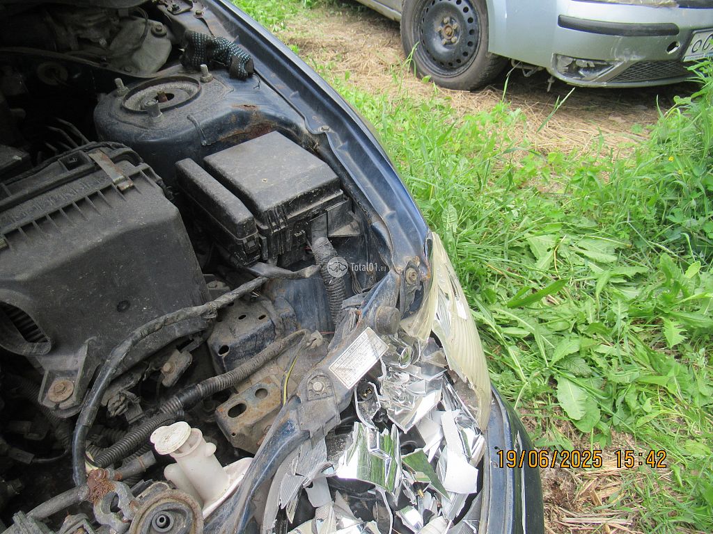 Фото Mitsubishi Lancer Cedia 110