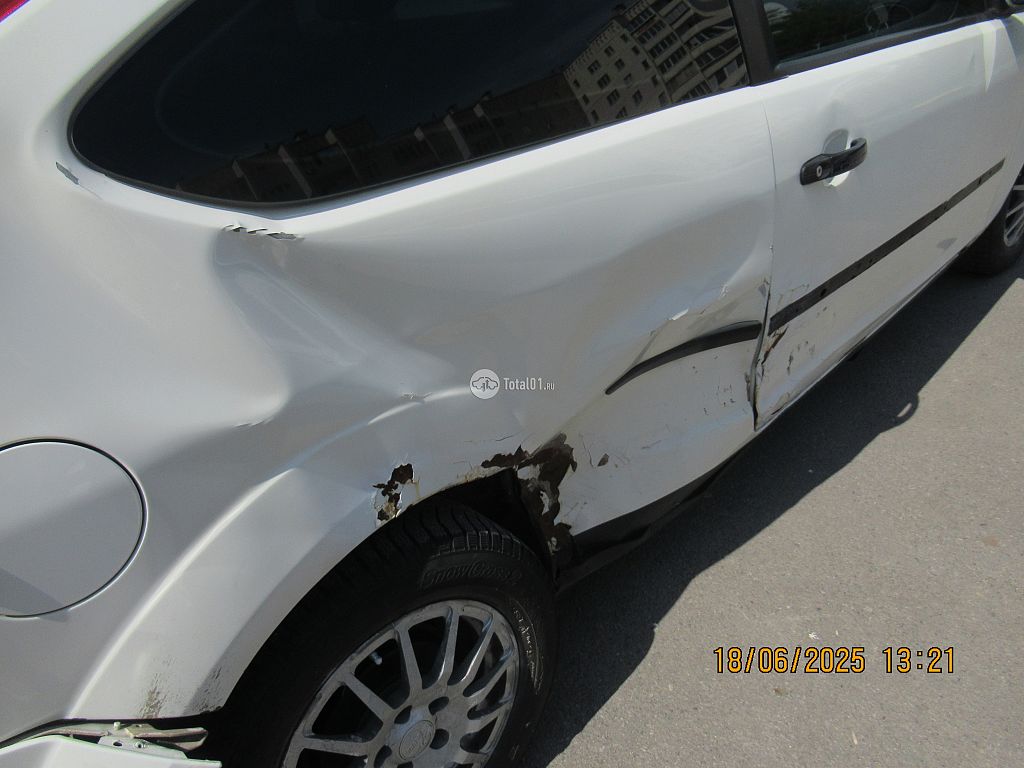 Фото Ford Focus 32