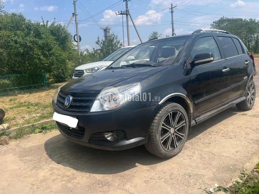Фото Geely MK Cross 4