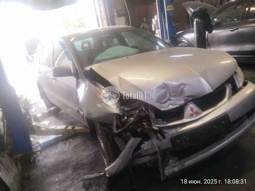 Фото Mitsubishi Lancer 2