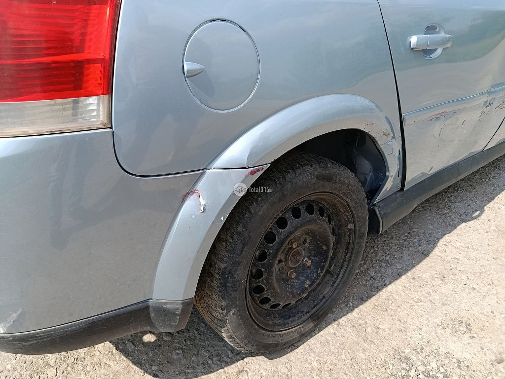 Фото Opel Signum 16