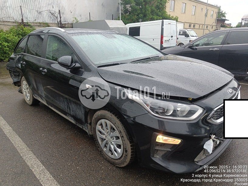 Фото KIA cee\'d 4