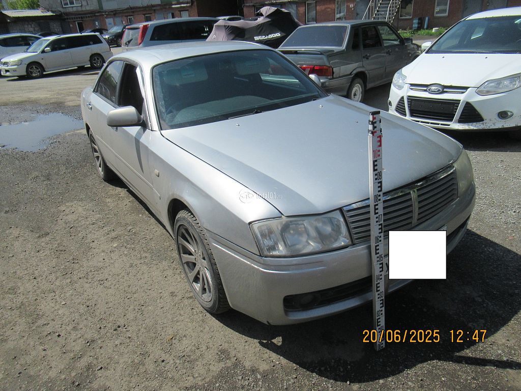 Фото Nissan Gloria 2
