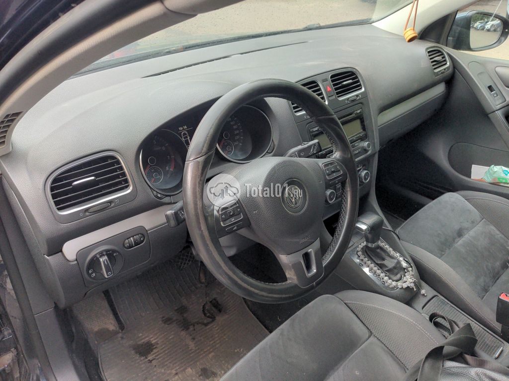 Фото Volkswagen Golf 12