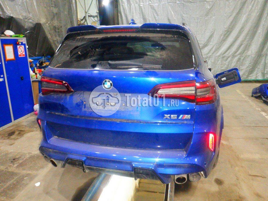 Фото BMW X5 M 12