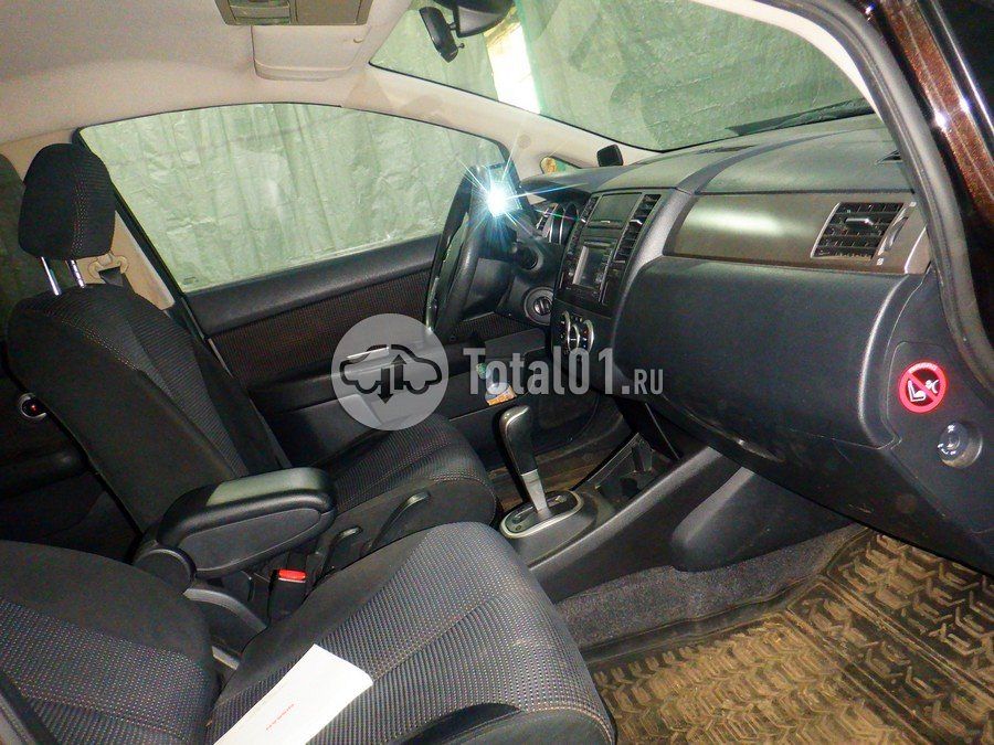 Фото Nissan Tiida 22