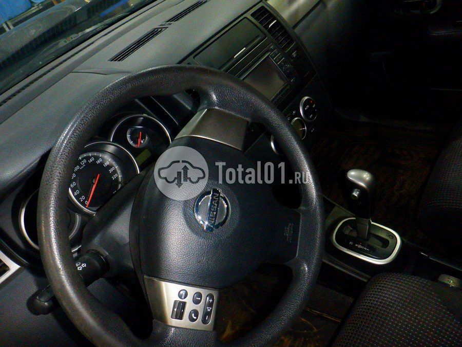 Фото Nissan Tiida 90