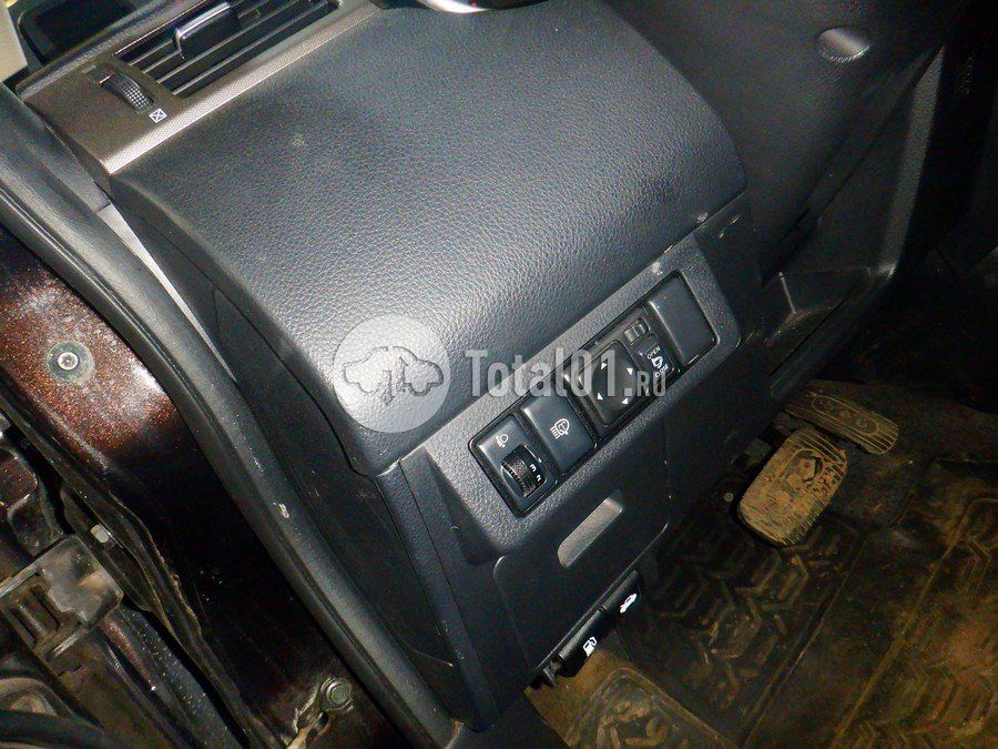 Фото Nissan Tiida 96