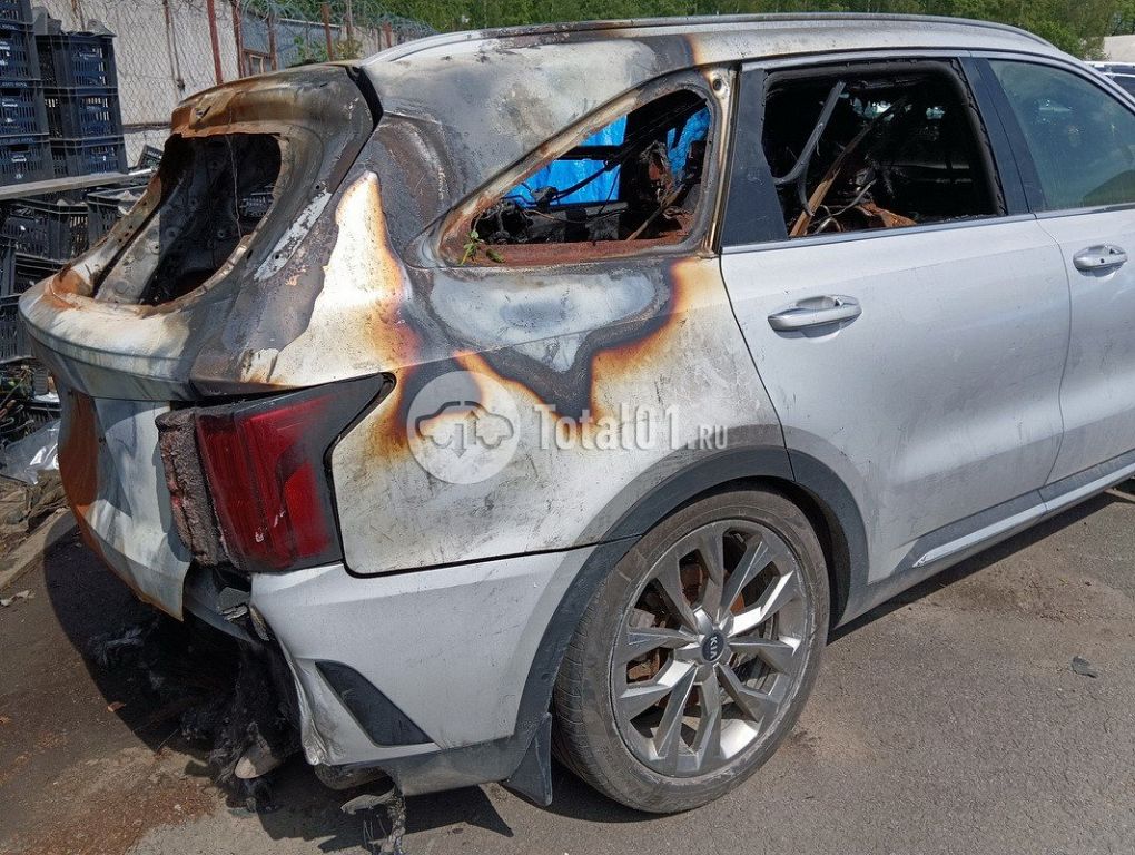 Фото KIA Sorento 26