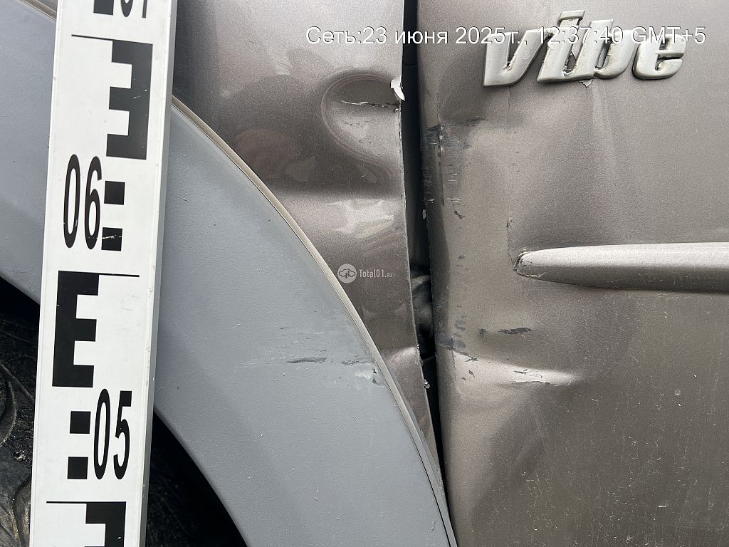 Фото Pontiac Vibe 16