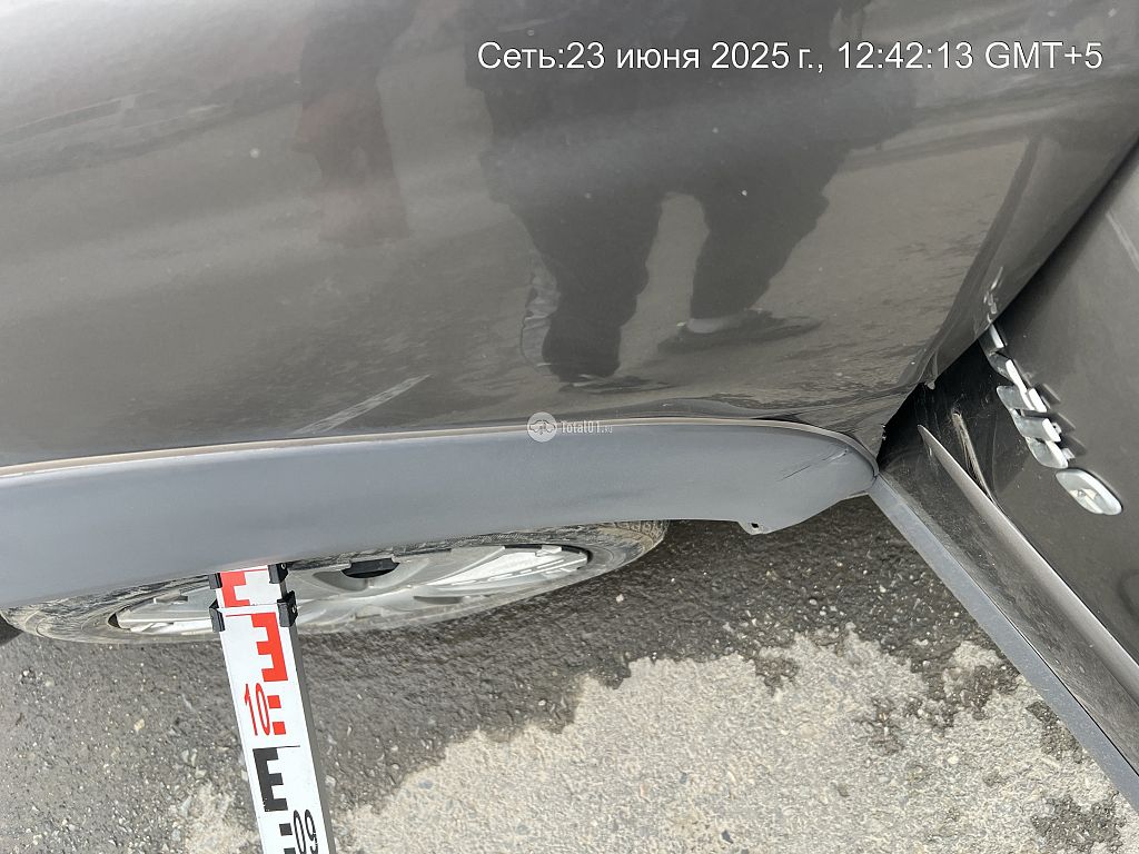 Фото Pontiac Vibe 106