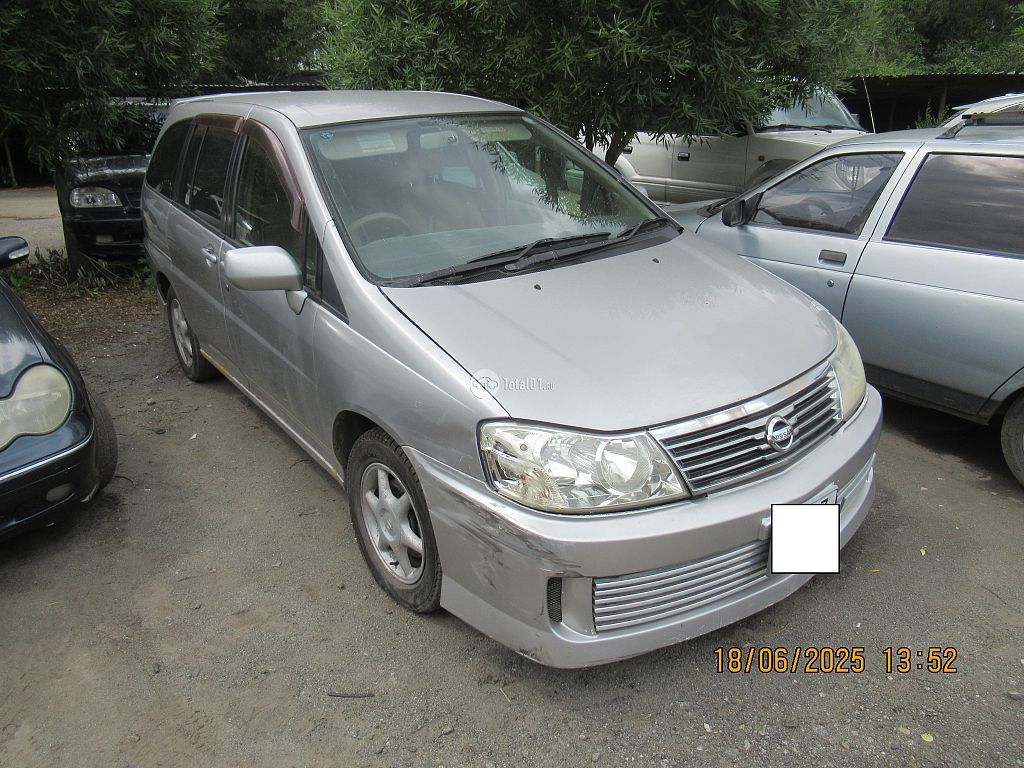 Фото Nissan Liberty 2
