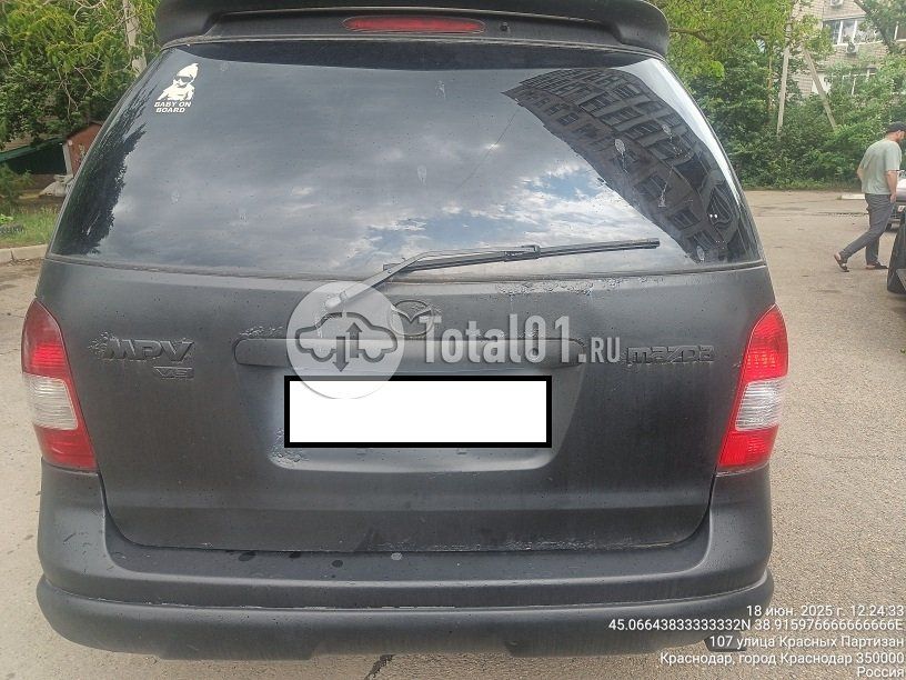 Фото Mazda MPV 10